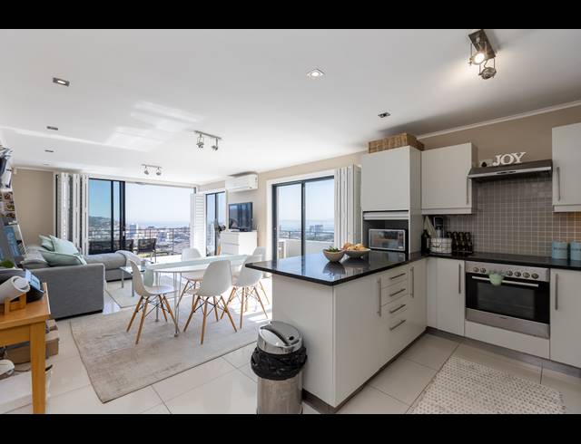 2 BEDROOM APARTMENT FOR SALE IN VREDEHOEK